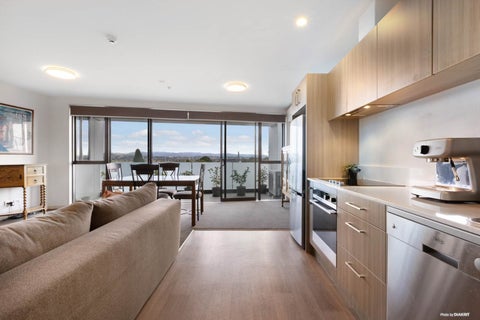 102/1904 Great North Road, Avondale, Auckland