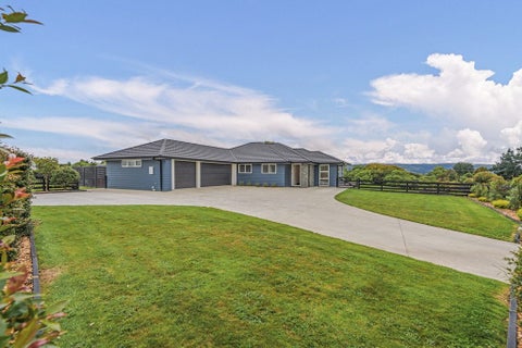 61 Hartwell Drive, Kelvin Grove, Palmerston North