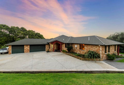 86 Kaipara Road, Papakura, Papakura