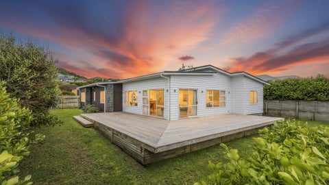 29 Paparoa Crescent, Aotea, Porirua