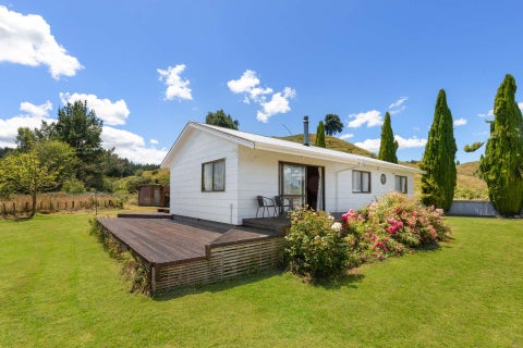 9 Wilson Road, Hunterville