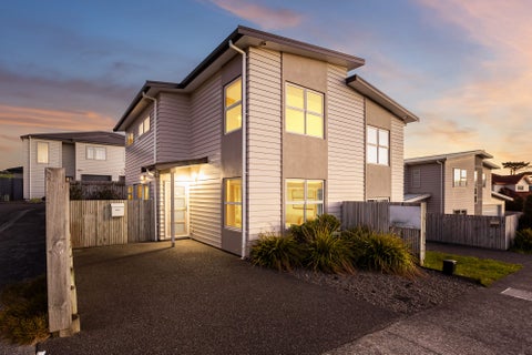 184 Mark Avenue, Grenada Village, Wellington