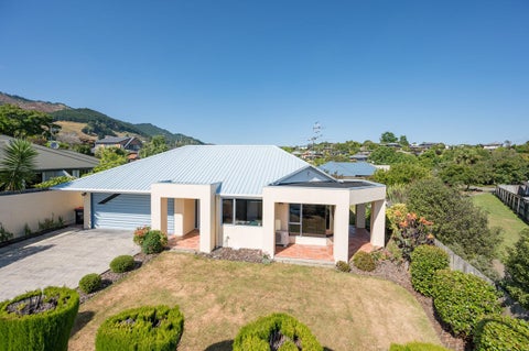 23 Aston Place, Richmond