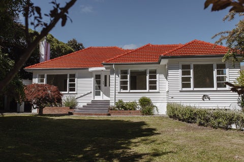 2 Kohekohe Road, Waikanae