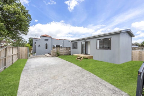 6 Lipscombe Avenue, Papatoetoe, Auckland