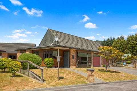 27/42 Main Road, Tawa, Wellington