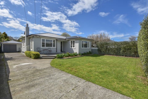 69 Nelson Crescent, Carterton