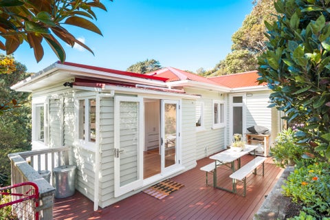 12 Liffey Crescent, Island Bay, Wellington