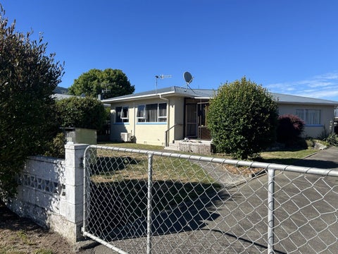 14 Barnicoat Place, Richmond