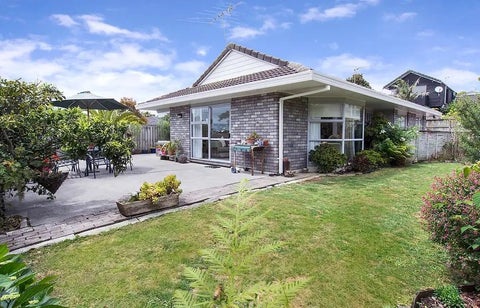 2/88 Simmental Crescent, Somerville, Manukau