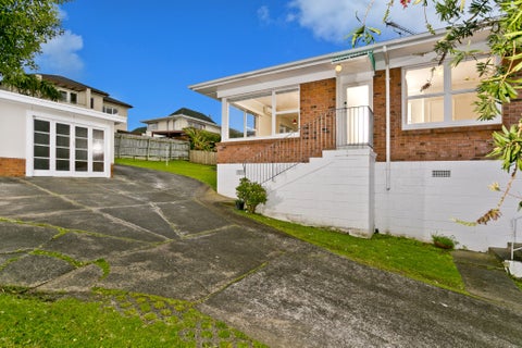 3/6 Corunna Road, Milford, Auckland