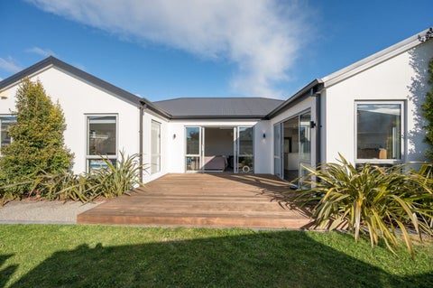 3 Belvedere Avenue, Waikanae
