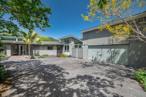 13 Florance Avenue, Russell