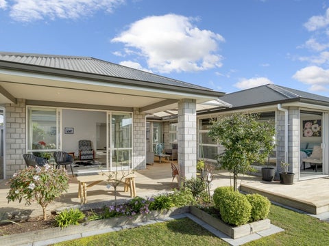 124 Puhirake Crescent, Pyes Pa, Tauranga