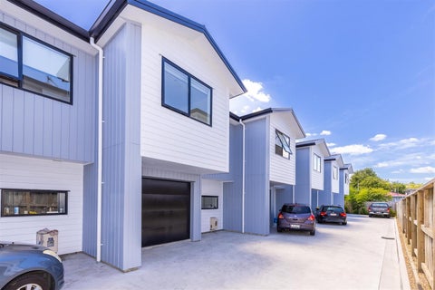 2/18 May Street, Hamilton East, Hamilton