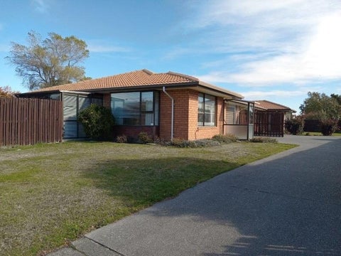 1/15 Thornhill Place, Sockburn, Christchurch