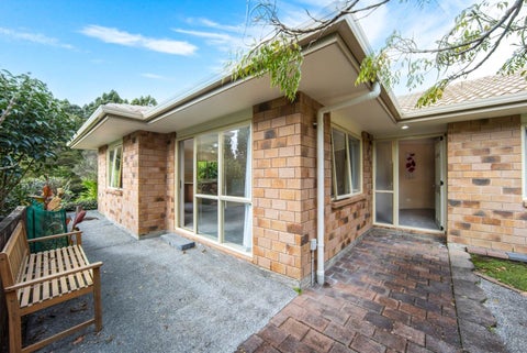 40 Grassmere Road, Henderson Valley, Auckland