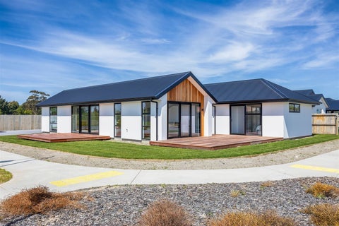 37 McQuillan Avenue, Woodend, Woodend