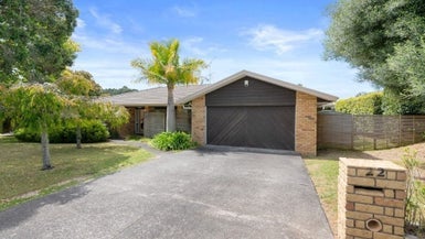 22 Vanderbilt Parade, Albany, Auckland