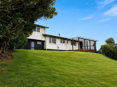 17 Wattle Grove, Maungaraki, Lower Hutt