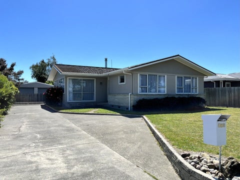 138 Portsmouth Road, Flaxmere, Hastings