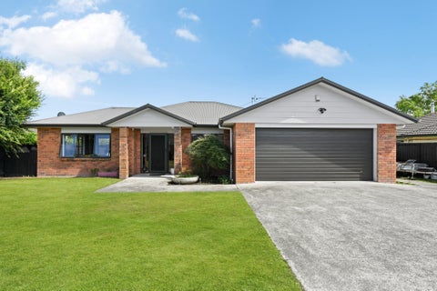 8 Holly Place, Rototuna North, Hamilton