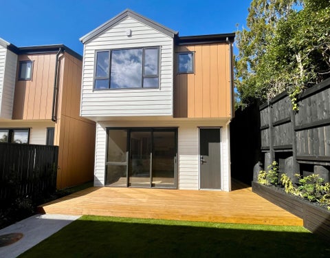 44E Sylvan Crescent, Te Atatu South, Auckland