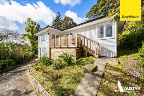 12 Daffodil Street, Titirangi, Auckland