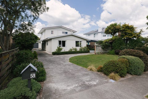 53 Wikiriwhi Crescent, Awapuni, Palmerston North