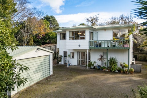 24 Fordham Street, Beach Haven, Auckland