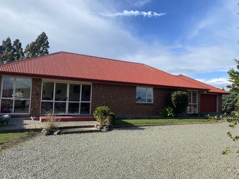 81 Maudes Road, Deborah