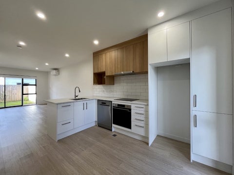 6/10 Orchard Street, Avondale, Auckland