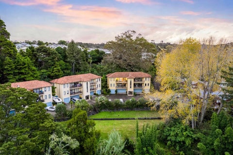 6/7 The Avenue, Albany, Auckland