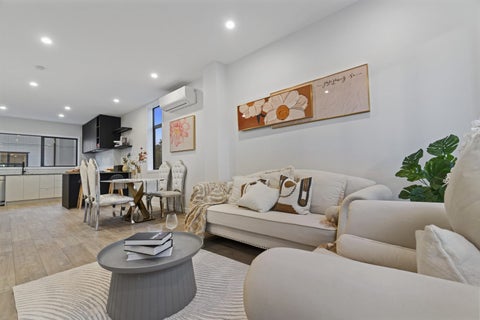 5C Agincourt Street, Glenfield, Auckland
