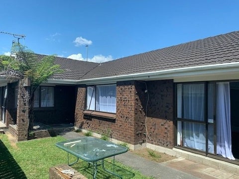 209 Walter Strevens Drive, Conifer Grove, Takanini