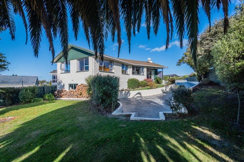 16 Godley Place, Oceanview, Timaru