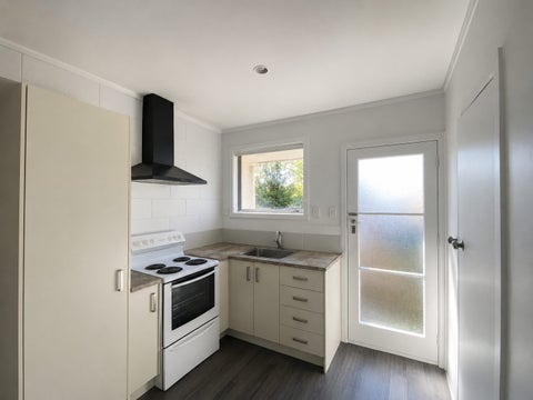 2/110 Firth Street, Hamilton East, Hamilton