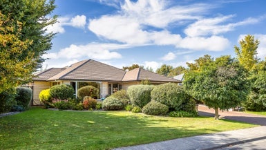 32 Panckhurst Drive, Woodend, Woodend