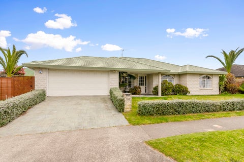 160 Guildford Drive, Paraparaumu Beach, Paraparaumu