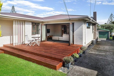 7 Matapouri Road, Mangere Bridge, Auckland