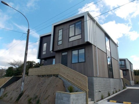 3/210 Karori Road, Karori, Wellington