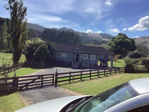 532 Ness Valley Road, Papakura