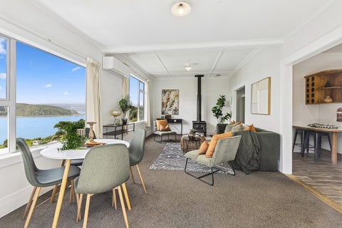 24 Hungerford Road, Lyall Bay, Wellington