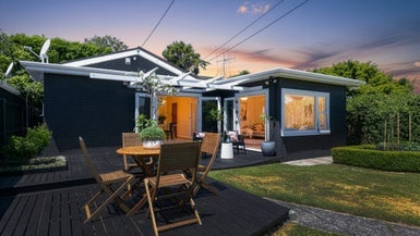 24 Pembroke Road, Northland, Wellington