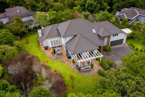 11 Oakford Park Crescent, Greenhithe, Auckland