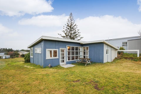 23 Marine Parade South, Foxton Beach, Foxton