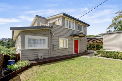 2/93 Island Bay Road, Beach Haven, Auckland