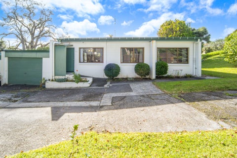 1/39 Cliff View Drive, Green Bay, Auckland
