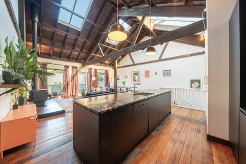 2/12 Little George Street, Thorndon, Wellington