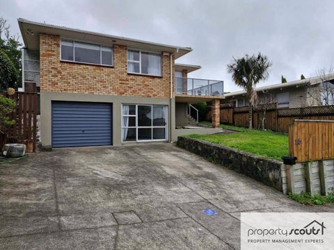 16 Carlton Terrace, Westown, New Plymouth